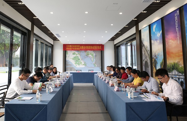 1.现场交流.jpg