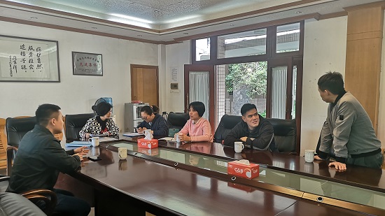 2.检查组与鼎湖山管理局座谈.jpg